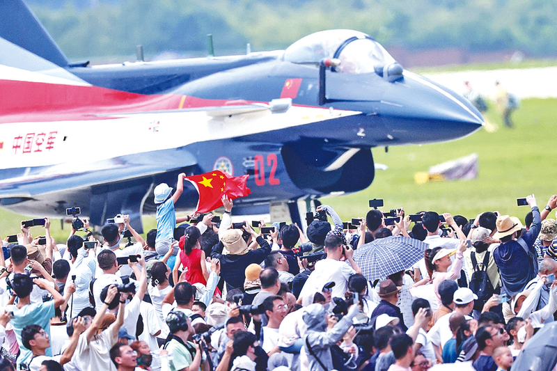 黄色片逼长春航空展迎来首个公众日